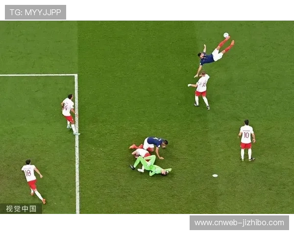 终场哨响,39岁吉鲁与队友相拥庆祝创纪录之夜 终场哨响,39岁吉鲁与队友相拥庆祝创纪录之夜